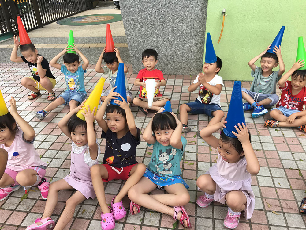 Image and Preview Themes on the toolbar